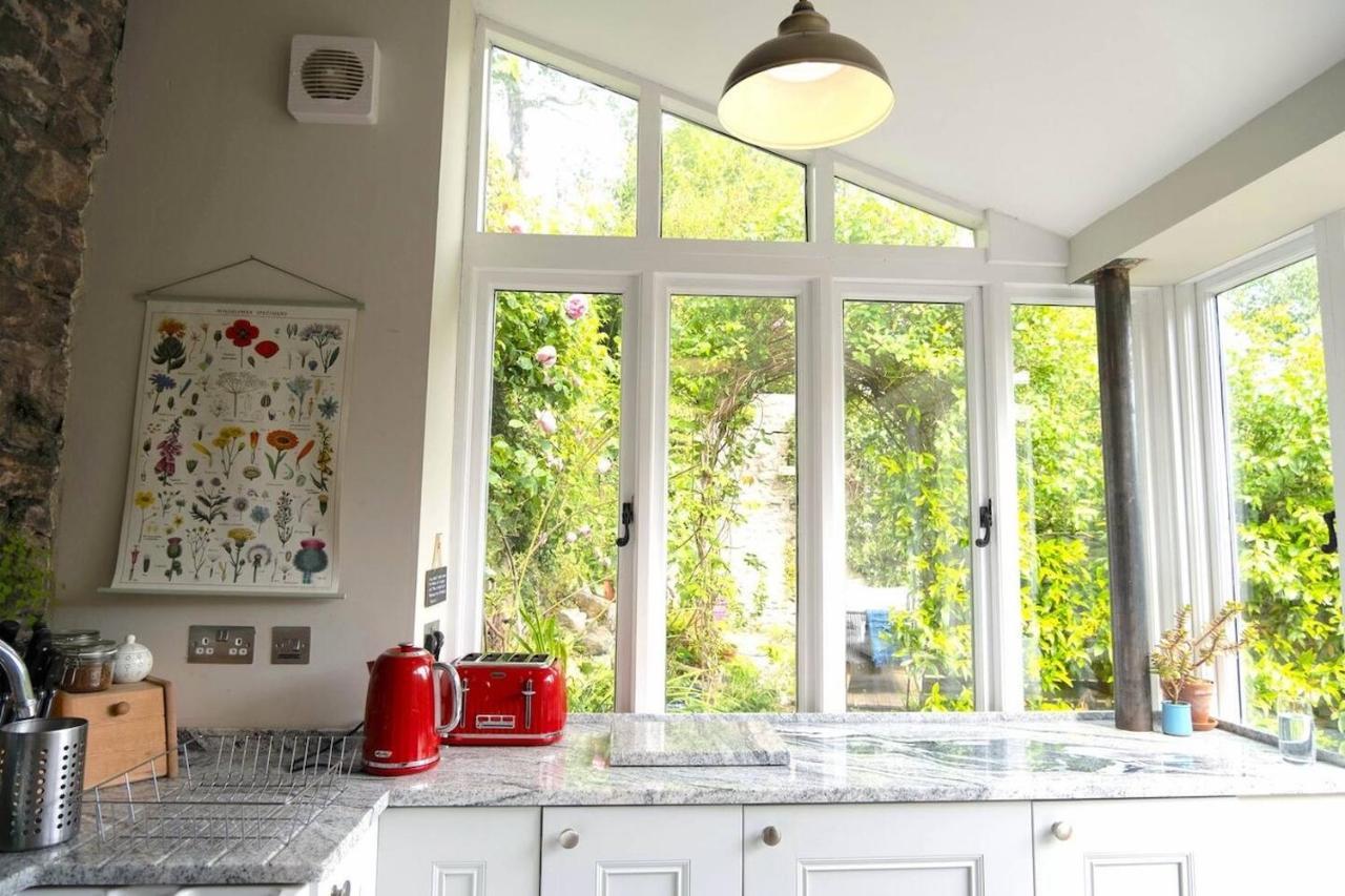 Lovely Property In The Heart Of Somerset, Sleeps 9 Shepton Mallet Eksteriør billede