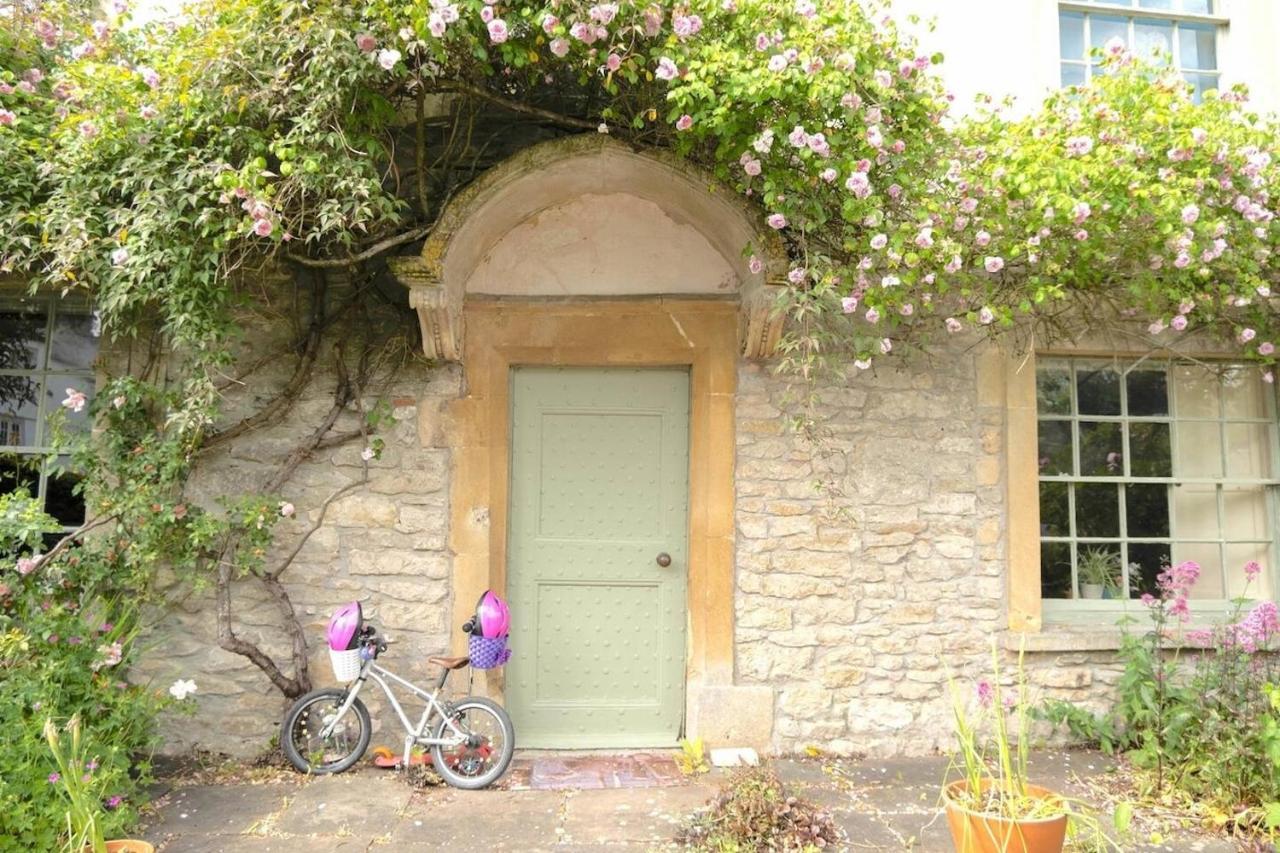 Lovely Property In The Heart Of Somerset, Sleeps 9 Shepton Mallet Eksteriør billede