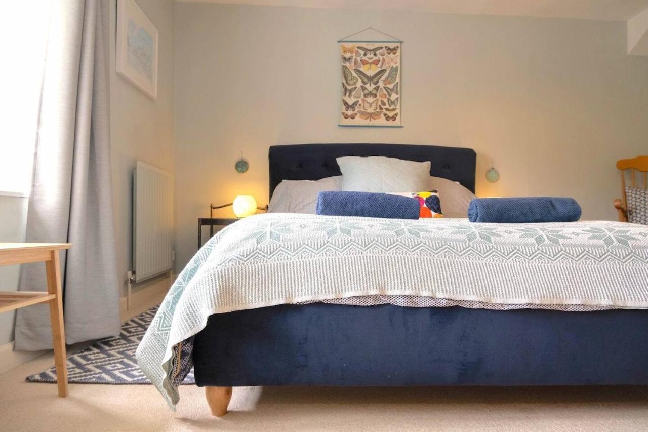 Lovely Property In The Heart Of Somerset, Sleeps 9 Shepton Mallet Eksteriør billede