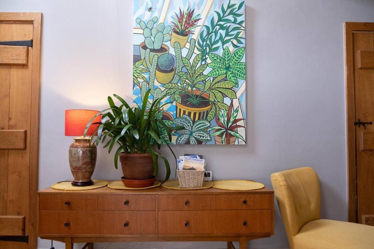 Lovely Property In The Heart Of Somerset, Sleeps 9 Shepton Mallet Eksteriør billede