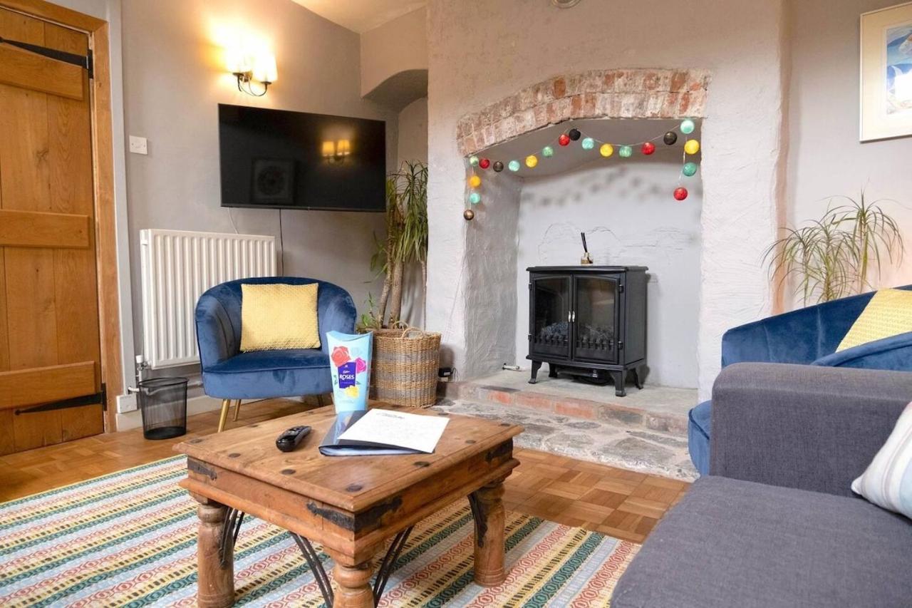 Lovely Property In The Heart Of Somerset, Sleeps 9 Shepton Mallet Eksteriør billede