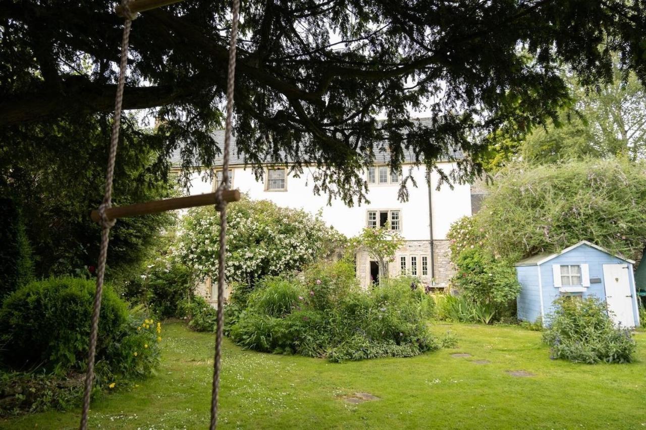 Lovely Property In The Heart Of Somerset, Sleeps 9 Shepton Mallet Eksteriør billede